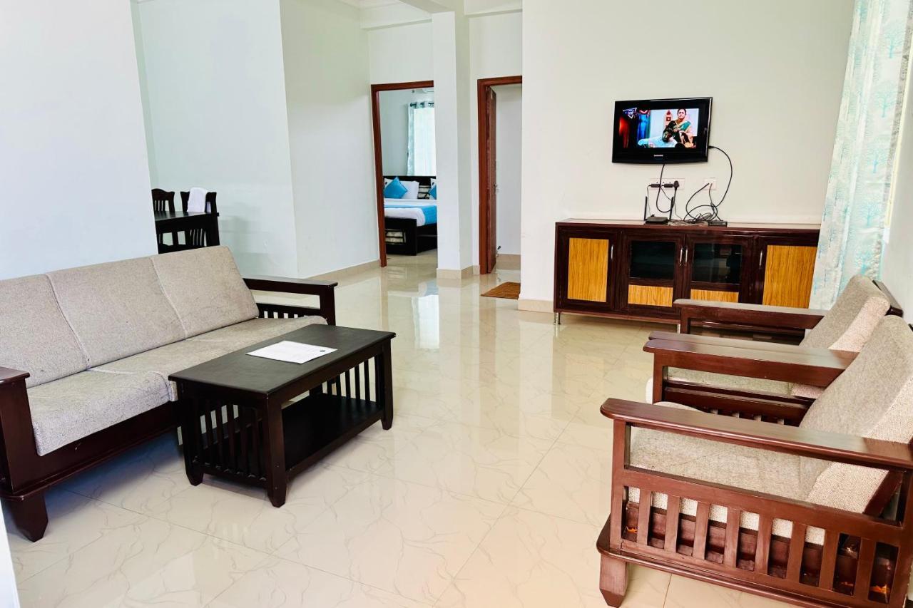 Truelife - Family Suites - Ps4 Veg Restaurant, On Way To Balaji Temple - 2Bhk Ac Apartments - Coffee Tea Milk - Super Fast Wifi, Kitchen, Smart Tv, Parking - Easy Access To Airport, Railway Station And To All Temples - Top Service With Lots Of Love 티루파티 외부 사진