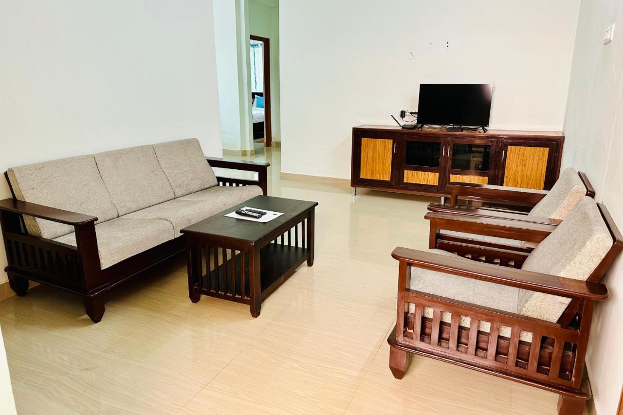 Truelife - Family Suites - Ps4 Veg Restaurant, On Way To Balaji Temple - 2Bhk Ac Apartments - Coffee Tea Milk - Super Fast Wifi, Kitchen, Smart Tv, Parking - Easy Access To Airport, Railway Station And To All Temples - Top Service With Lots Of Love 티루파티 외부 사진